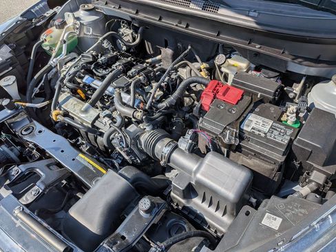 Used 2021 Nissan Kicks SR w/ Exterior Package image 36