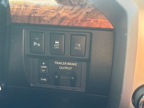 Used 2016 Toyota Tundra 1794 Edition AWD/4WD image 20