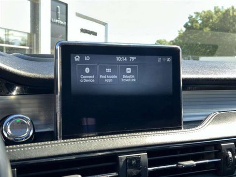 Used 2022 Lincoln Corsair AWD w/ Premium Package image 19