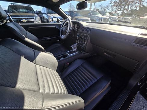 Used 2013 Dodge Challenger SXT Plus image 18