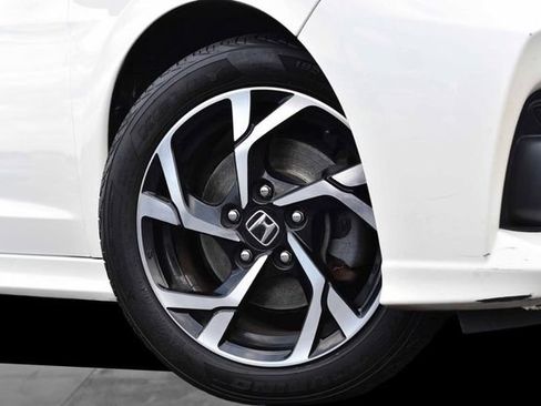 Used 2016 Honda CR-Z EX image 3