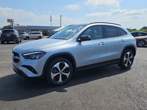 New 2026 Mercedes-Benz GLA 250 image 2