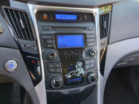 Used 2013 Hyundai Sonata Limited image 23