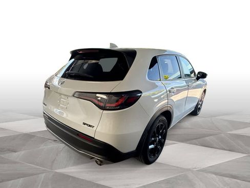Used 2024 Honda HR-V Sport image 8