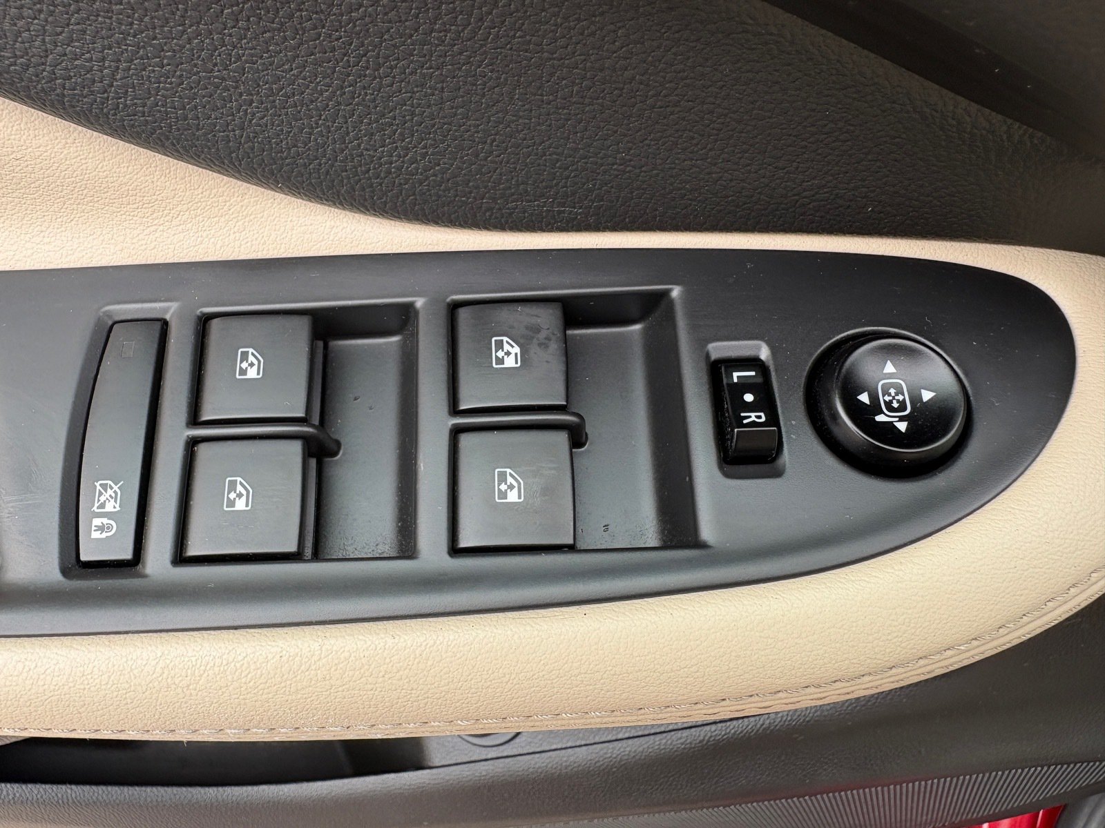 Used 2017 Buick Envision Preferred w/ LPO, Interior Luxury Package FWD image 13