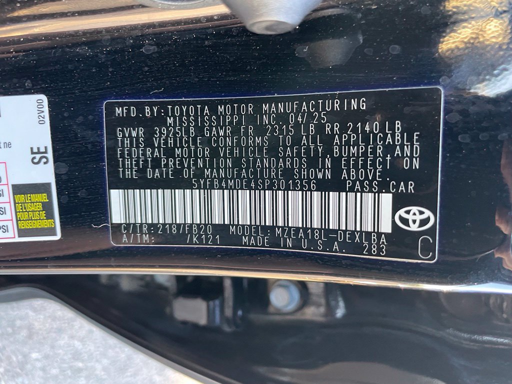 Used 2025 Toyota Corolla LE FWD image 33