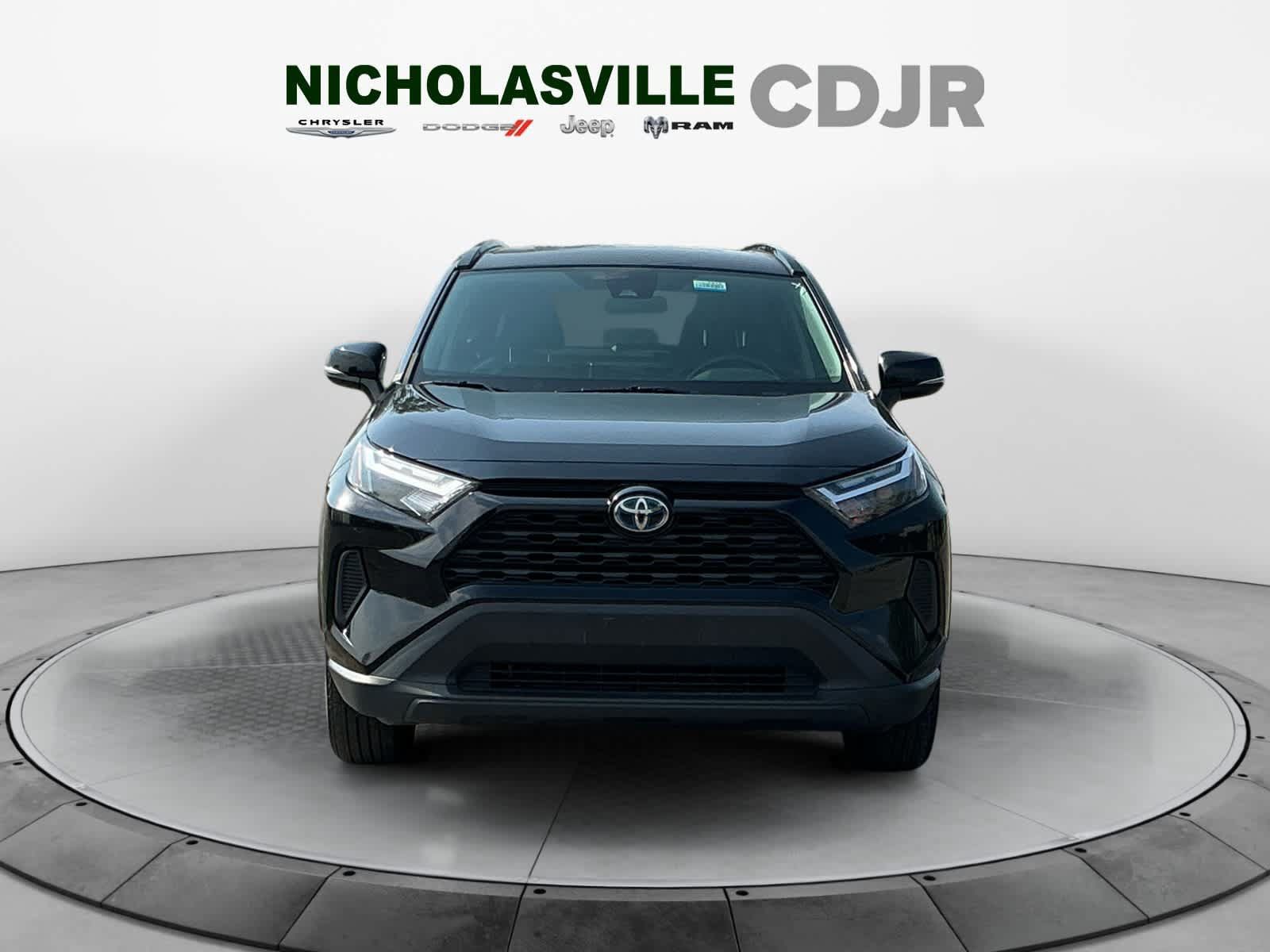 Used 2023 Toyota RAV4 XLE AWD/4WD image 8