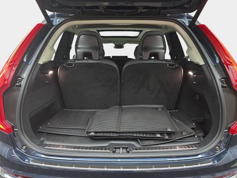 Used 2024 Volvo XC90 B6 Ultimate w/ Protection Package Premier AWD/4WD image 14