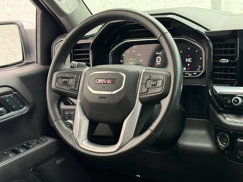 Used 2024 GMC Sierra 1500 SLT w/ SLT Convenience Package AWD/4WD image 11