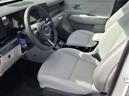 New 2026 Hyundai Kona Limited FWD image 5