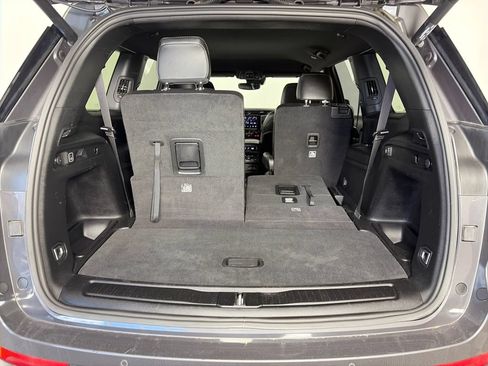 Used 2023 Jeep Grand Cherokee L Laredo AWD/4WD image 27
