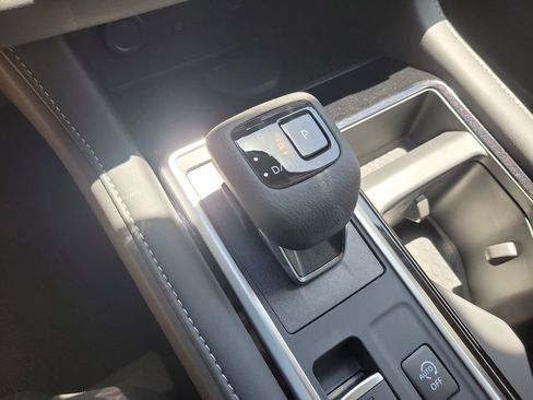 New 2026 Nissan Pathfinder SL AWD/4WD image 23