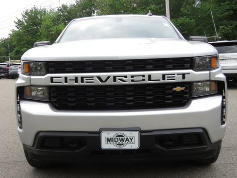 Used 2022 Chevrolet Silverado 1500 Custom AWD/4WD image 2