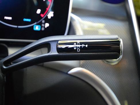 Used 2025 Mercedes-Benz GLC 43 AMG 4MATIC image 36