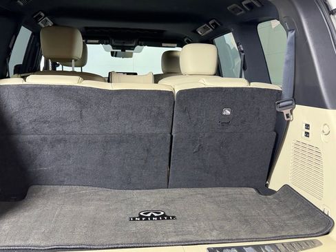 Used 2024 INFINITI QX80 Sensory AWD/4WD image 29