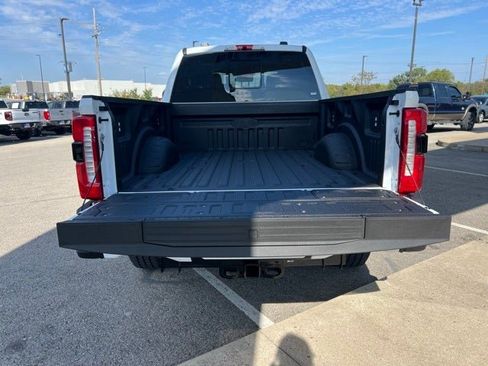 New 2026 Ford F250 Lariat w/ Black Appearance Package image 5
