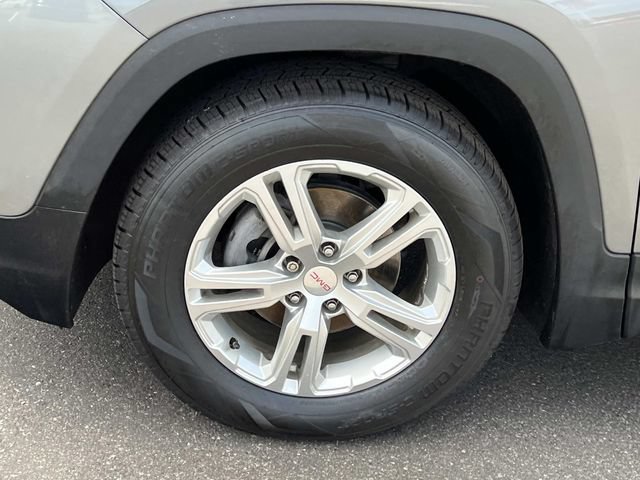 Used 2019 GMC Terrain SLE w/ Driver Convenience Package FWD image 8