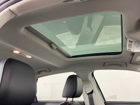 Used 2024 Volkswagen Jetta SE image 21