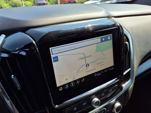 Used 2023 Chevrolet Traverse RS image 35