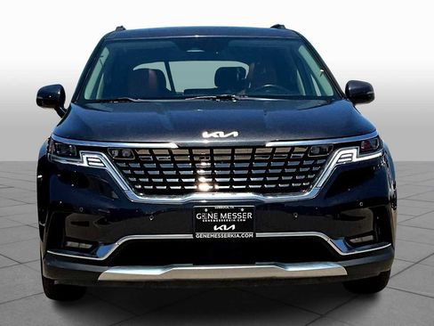 Used 2022 Kia Carnival SX Prestige image 3