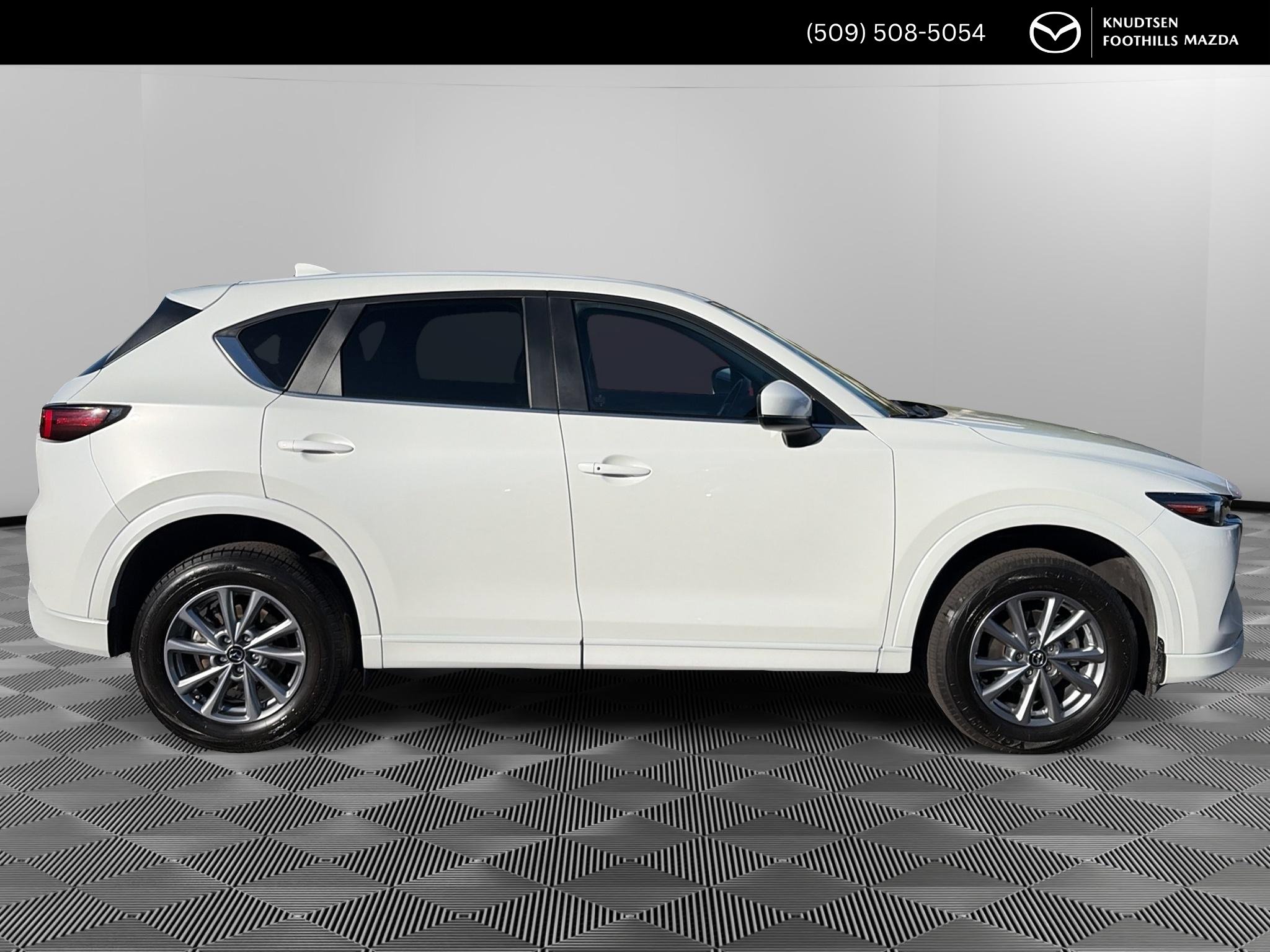 Used 2025 MAZDA CX-5 AWD 2.5 S w/ Preferred Package image 8