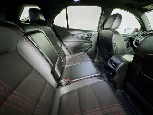 Used 2022 Chevrolet Equinox RS w/ Infotainment Package FWD image 26
