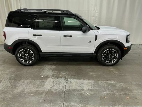 New 2026 Ford Bronco Sport Outer Banks w/ Outer Banks Tech Package+ AWD/4WD image 2