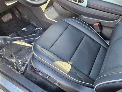 New 2025 Buick Enclave Preferred w/ Trailering Package, 5000 lbs. image 4