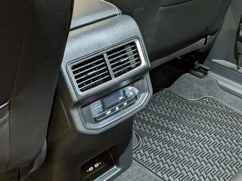 New 2026 Volkswagen Atlas SE image 23