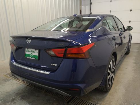 Used 2021 Nissan Altima 2.5 SR w/ SR Premium Package AWD/4WD image 9