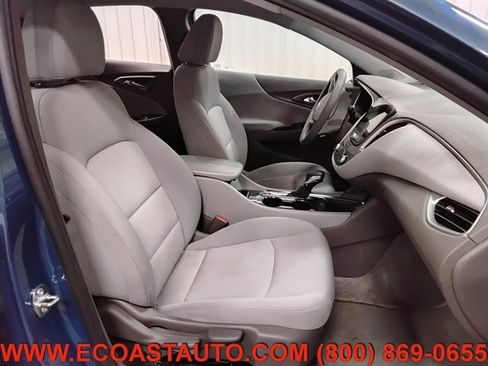 Used 2024 Chevrolet Malibu LT image 14