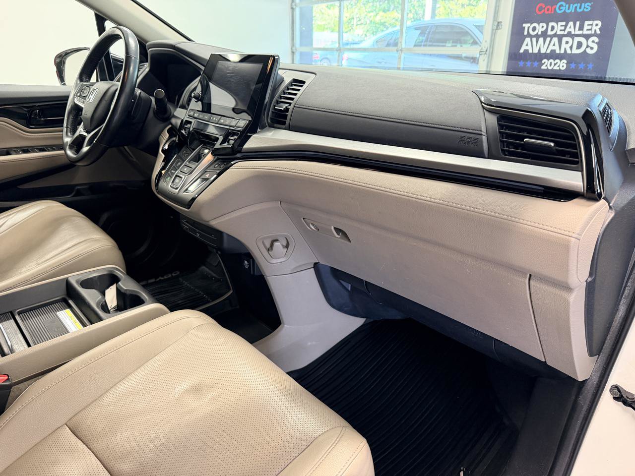 Used 2018 Honda Odyssey Elite image 25