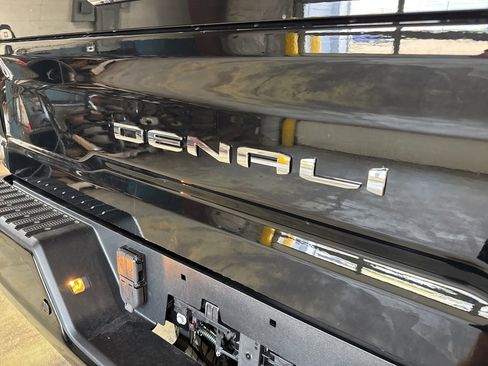 New 2025 GMC Sierra 2500 Denali w/ Denali Reserve Package image 12
