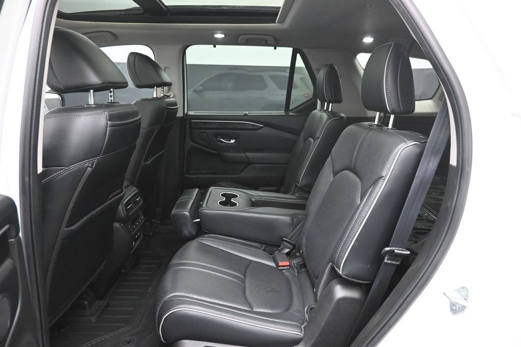 Used 2023 Honda Pilot Elite image 25