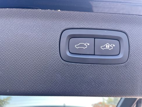 Used 2021 Volvo XC90 T6 Inscription w/ Advanced Package image 22