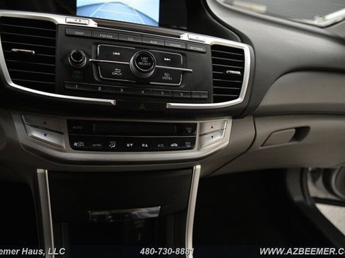 Used 2013 Honda Accord LX image 32