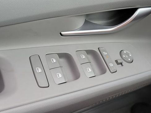 New 2026 Hyundai Elantra Sport FWD image 17