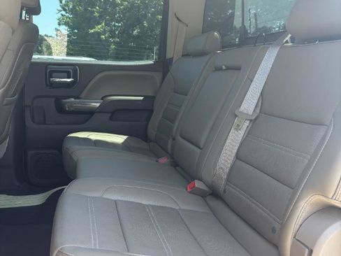 Used 2015 GMC Sierra 2500 Denali w/ Duramax Plus Package AWD/4WD image 10