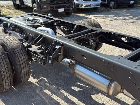 New 2026 RAM 3500 Tradesman image 10