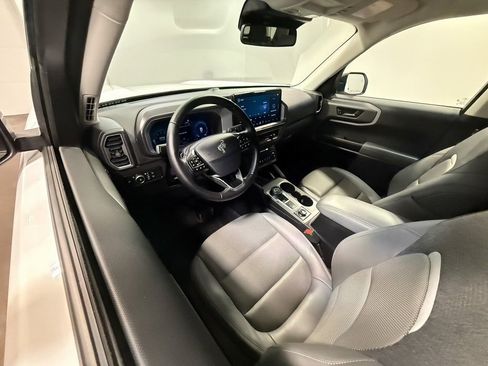 Used 2025 Ford Bronco Sport Badlands image 2