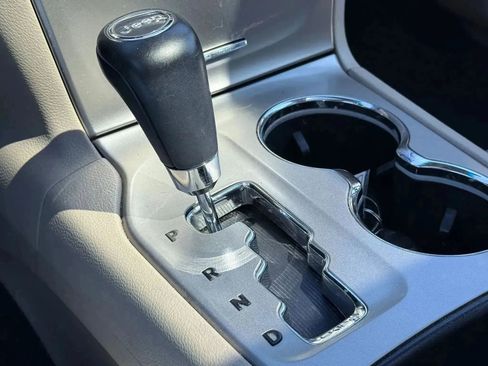 Used 2013 Jeep Grand Cherokee Limited RWD image 27