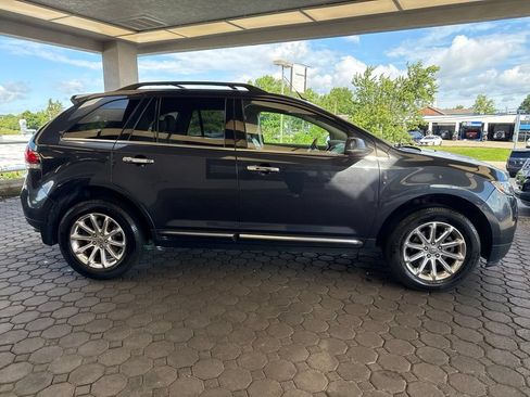Used 2013 Lincoln MKX AWD image 4