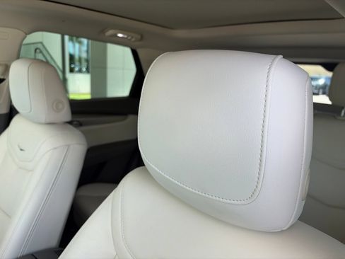 Used 2023 Cadillac XT5 Premium Luxury FWD image 10
