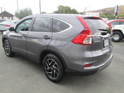 Used 2016 Honda CR-V SE image 4
