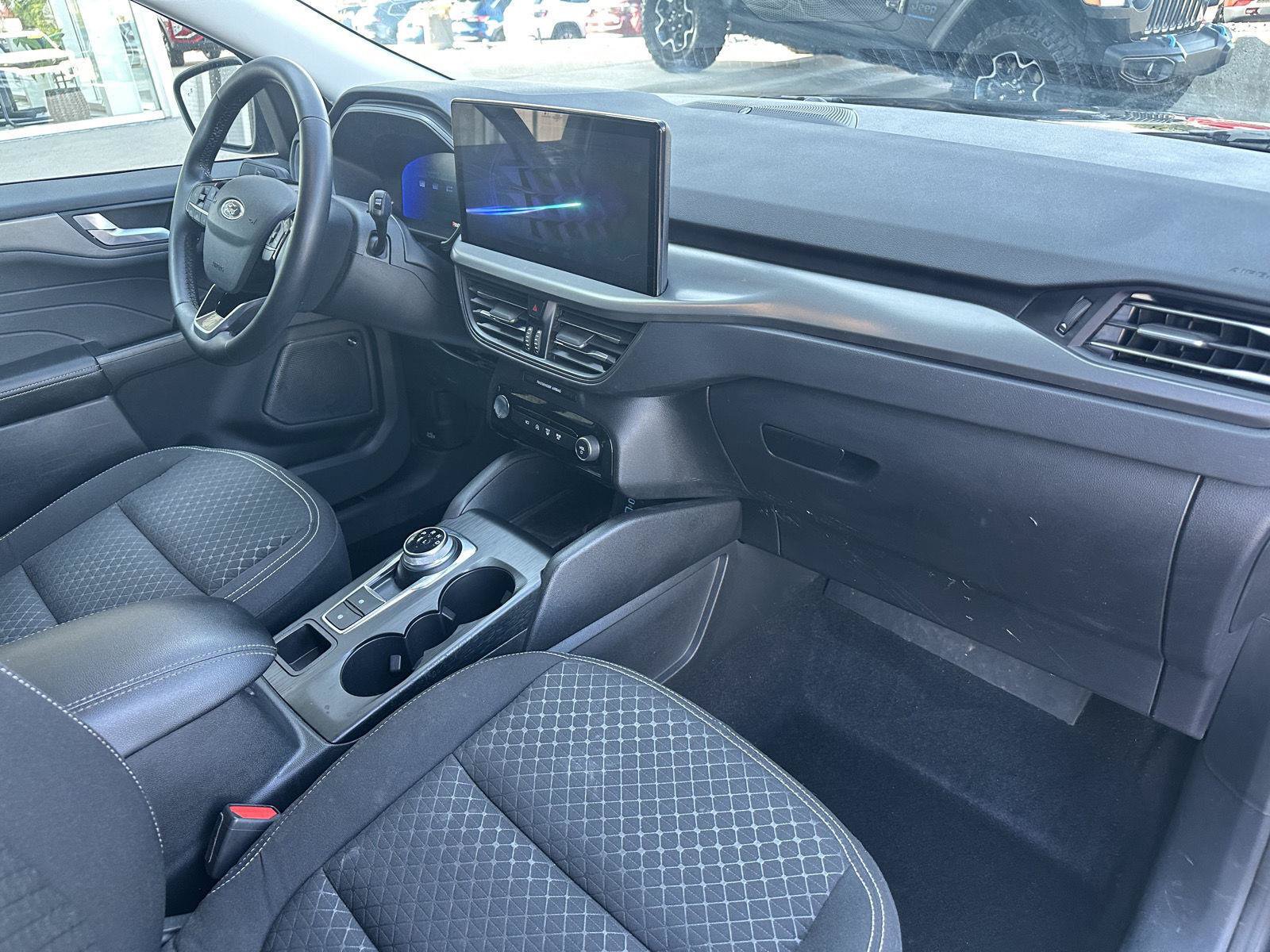 Used 2023 Ford Escape Active w/ Tech Pack #2 AWD/4WD image 24