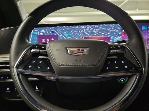 Used 2025 Cadillac Escalade ESV Sport Platinum AWD/4WD image 28