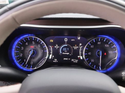 Used 2019 Chrysler Pacifica Limited w/ Tire & Wheel Group image 16