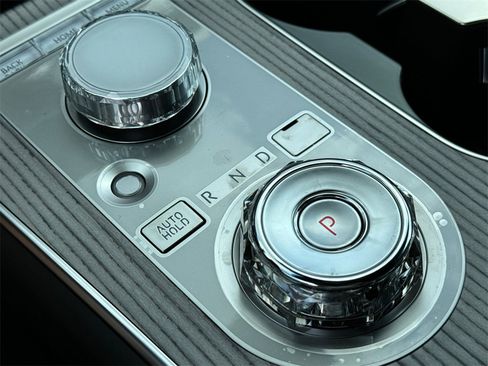 New 2025 Genesis GV80 3.5T Prestige image 24