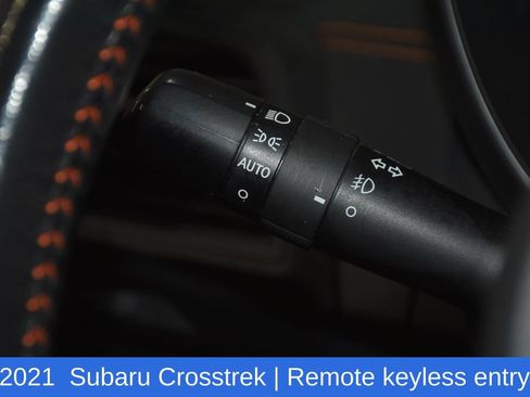 Used 2021 Subaru Crosstrek 2.0i Premium w/ Moonroof Package AWD/4WD image 10