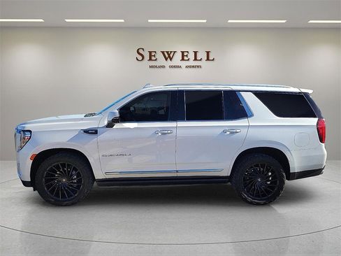 Used 2023 GMC Yukon Denali image 2